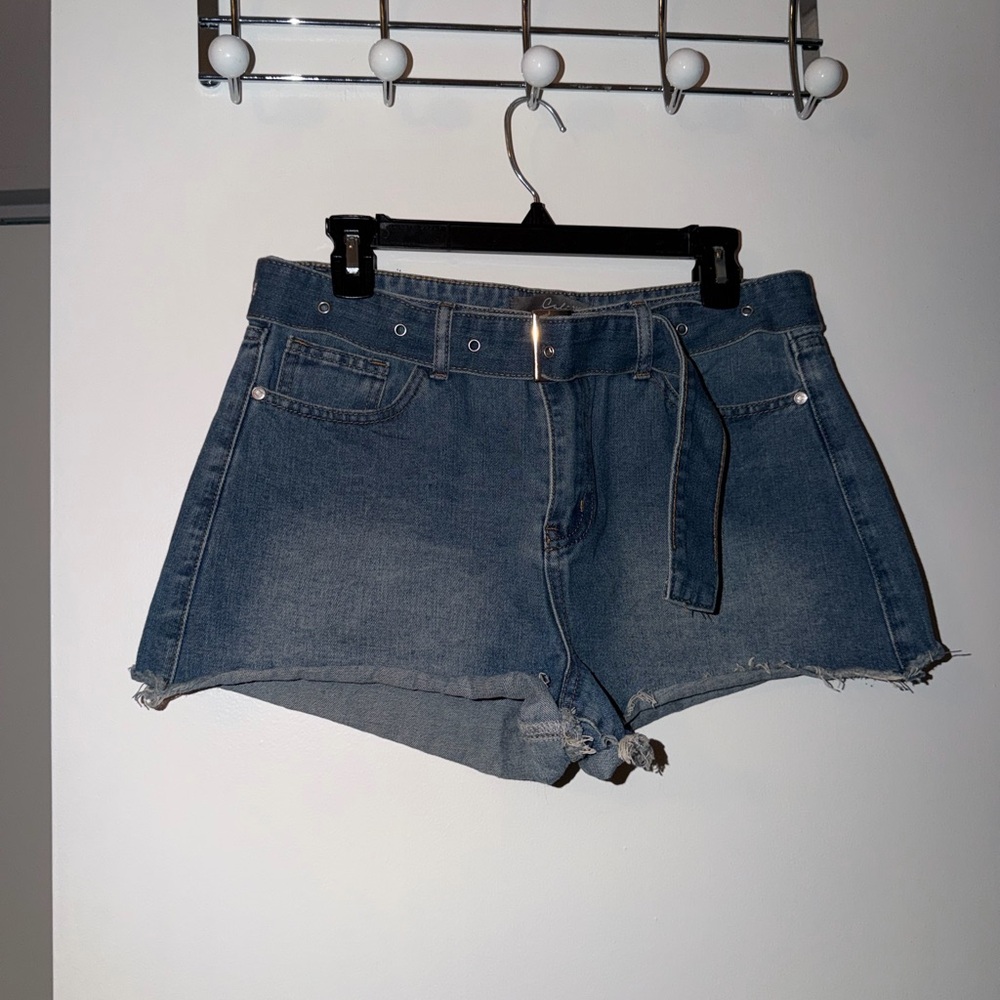 Women's Denim Jean Shorts with Belt